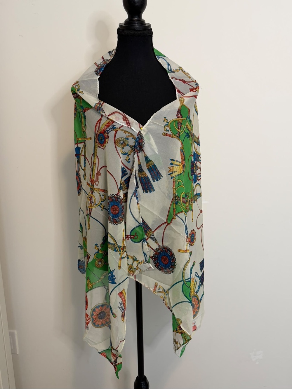 Lightweight White & Green Printed Wrap